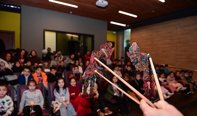 geleneksel karagoz oyunu osmangazide cocuklarla hayat buldu 1