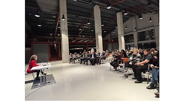 niluferde distopyada kadin kimligi tartisildi