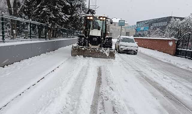 niluferde kar yagisina karsi kesintisiz mesai