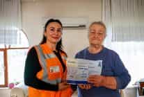 otobuste unutulan cuzdan buyuksehir ekiplerince sahibine teslim edildi