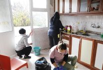 seferihisar belediyesinden gonullere dokunan sosyal destek